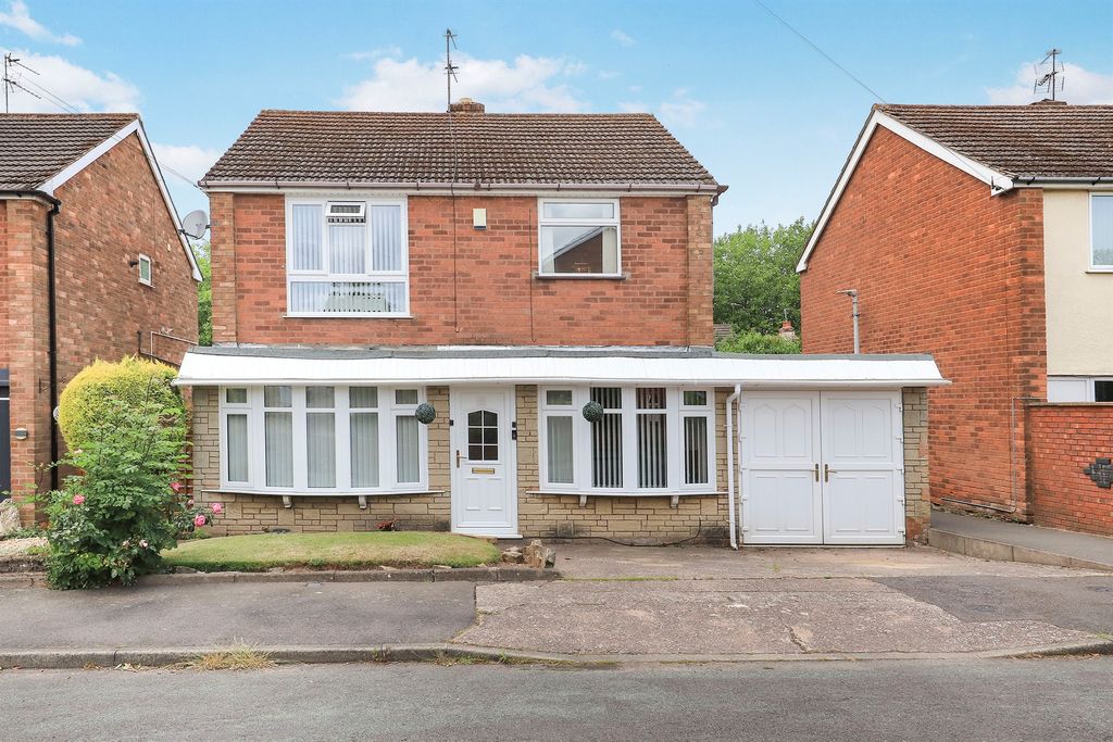 Property photo 1 of 16