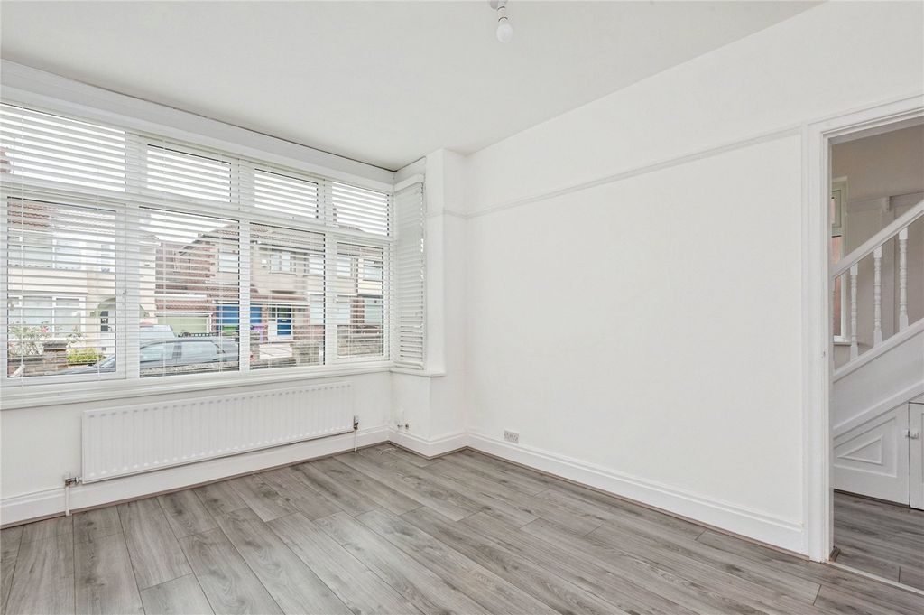Property photo 3 of 19 Picture No. 03
