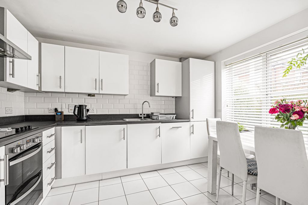 Property photo 2 of 12 2_91653
