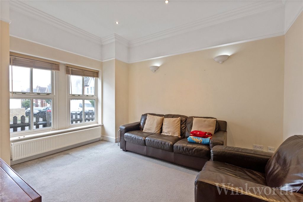 Property photo 2 of 11 Picture No. 09