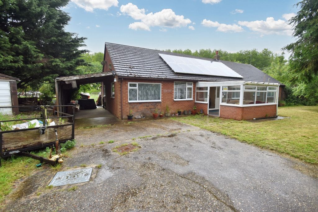 Property photo 2 of 18 Front