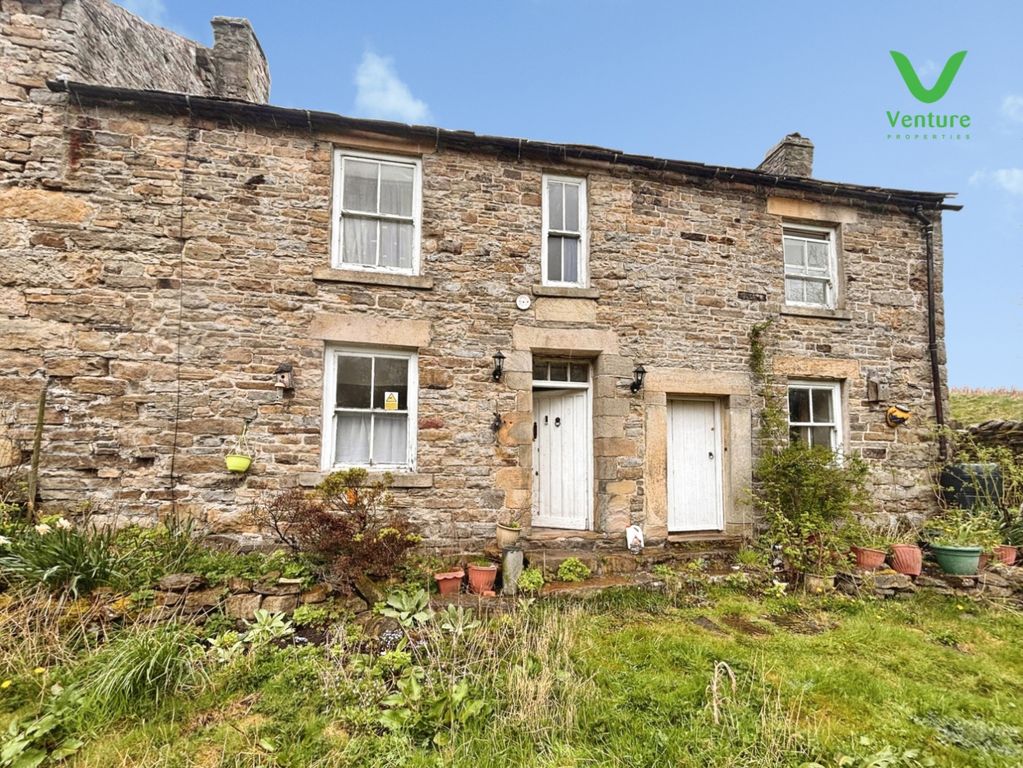 Property photo 2 of 35