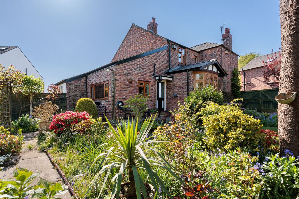 Property photo 2 of 22
