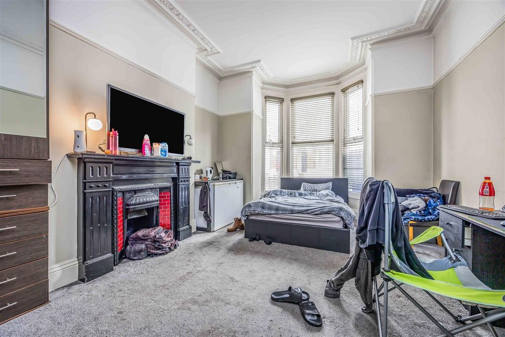 Property photo 2 of 5 Jmqekluizkanvoqid5F74G.Jpg