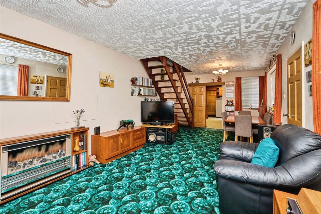 Property photo 3 of 14 Picture No. 22