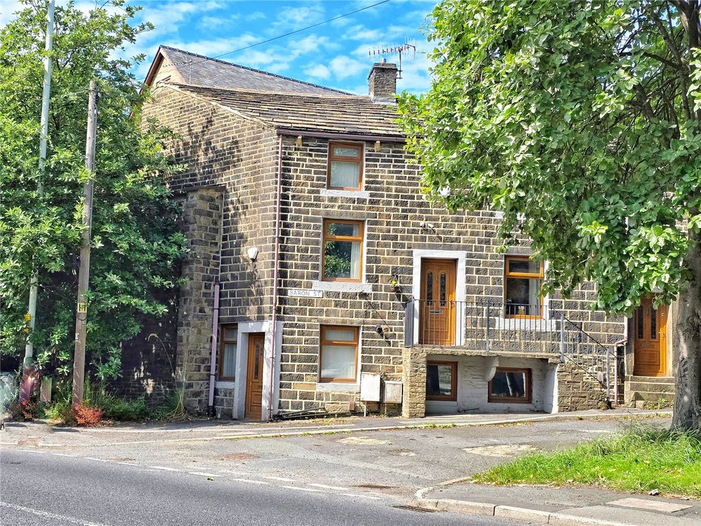 Property photo 1 of 22 Period End Property