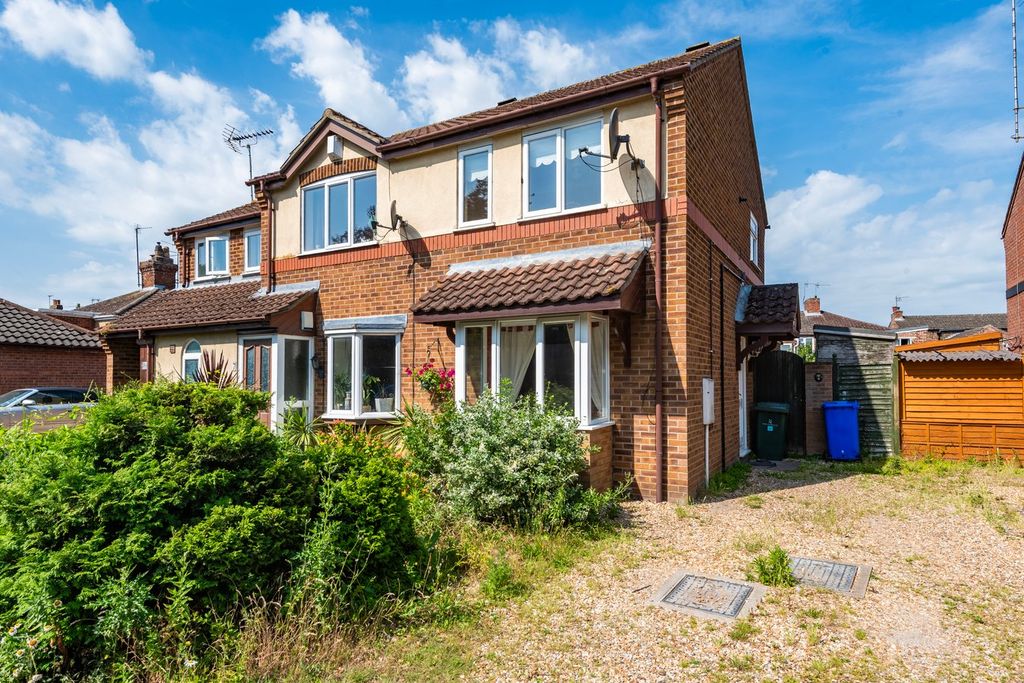 Property photo 1 of 11