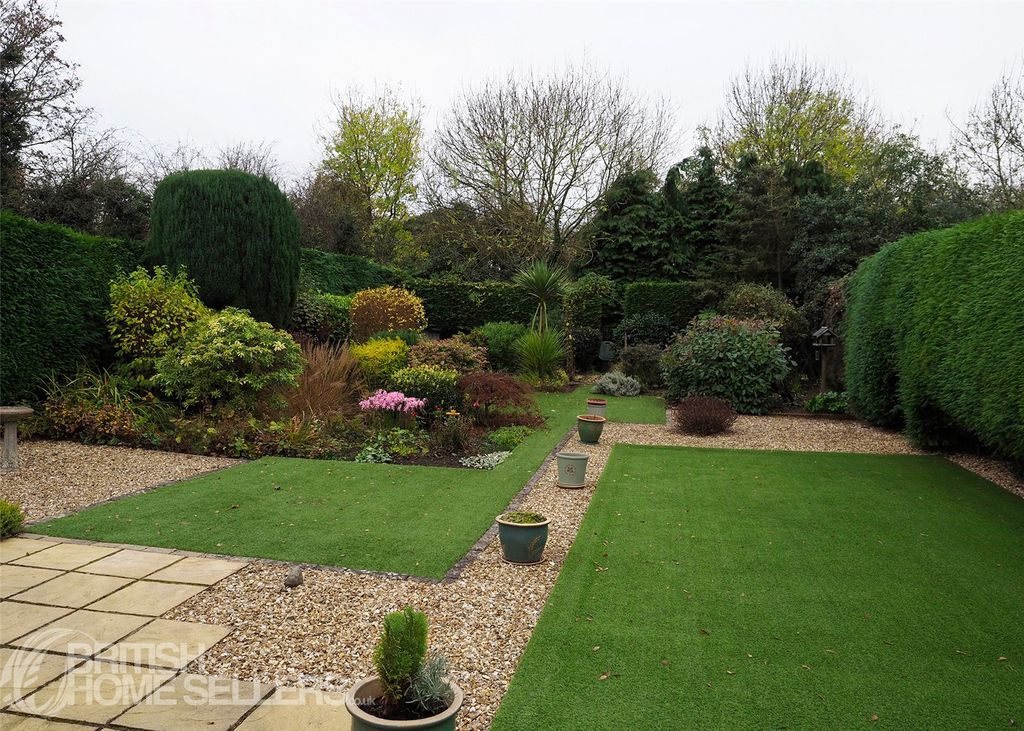 Property photo 2 of 24 Picture No. 25