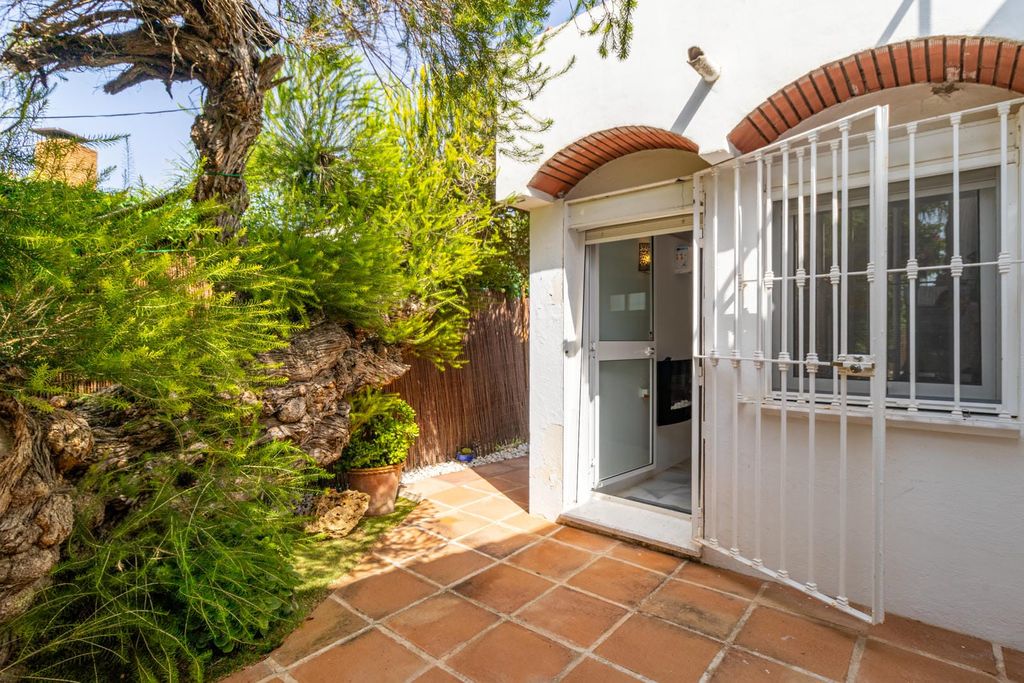 Property photo 2 of 36