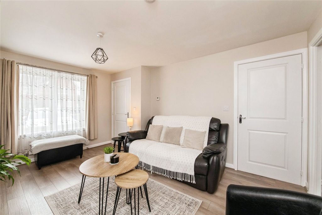 Property photo 3 of 13 Picture No. 05