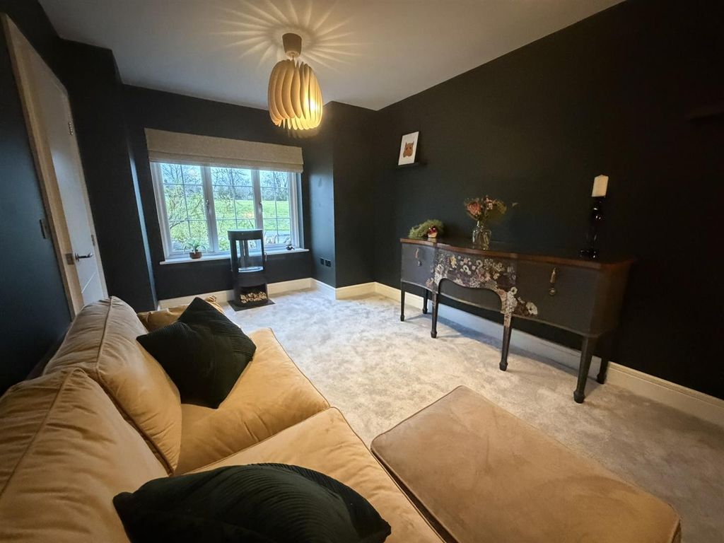 Additional image 8 of 5 bed property for saleButtercup Drive, Daventry NN11