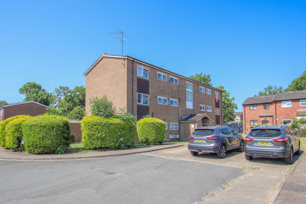 Property photo 1 of 16