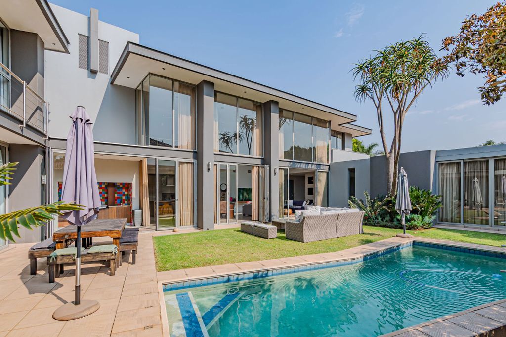 Property photo 1 of 42 Pt1716812