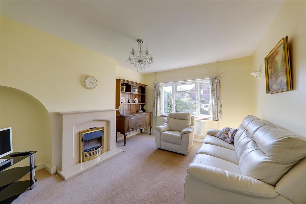 Property photo 2 of 13 Img_0172-Img_0174.Jpg