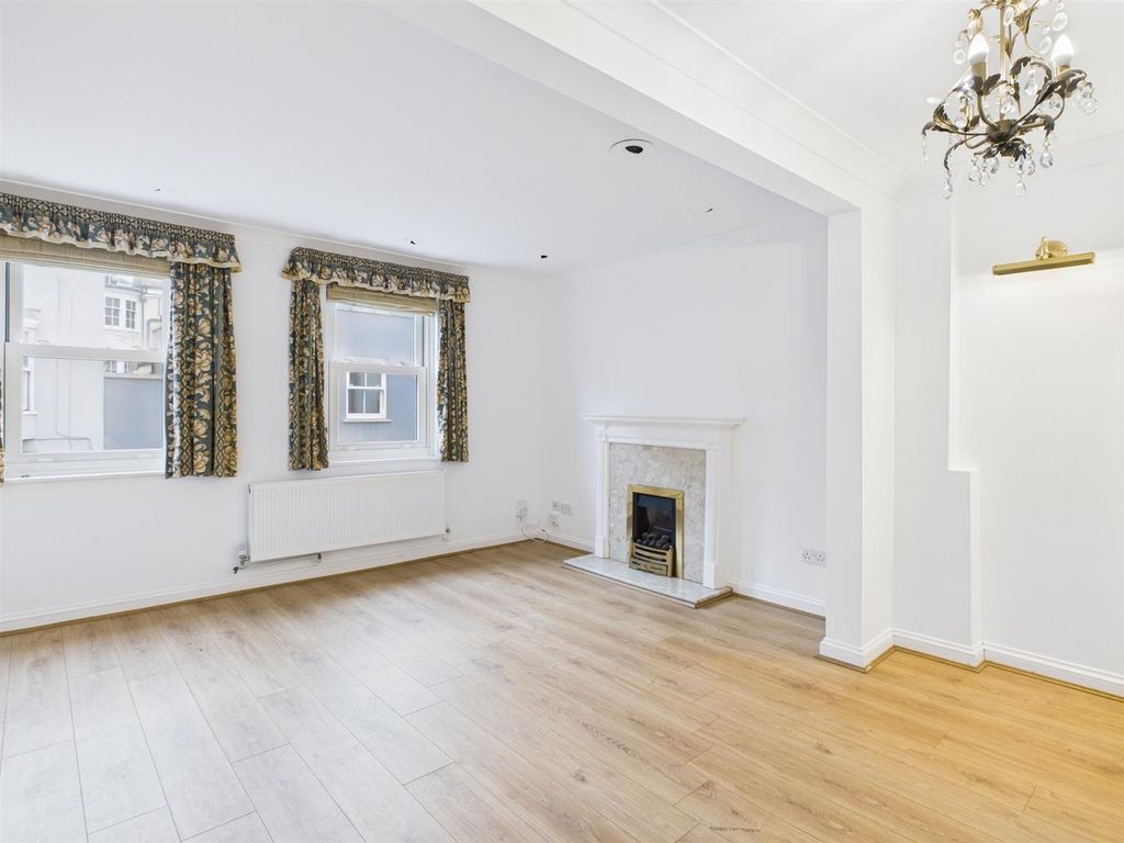 Property photo 3 of 16 Cam01968G0-Pr0218-Still005.Jpg