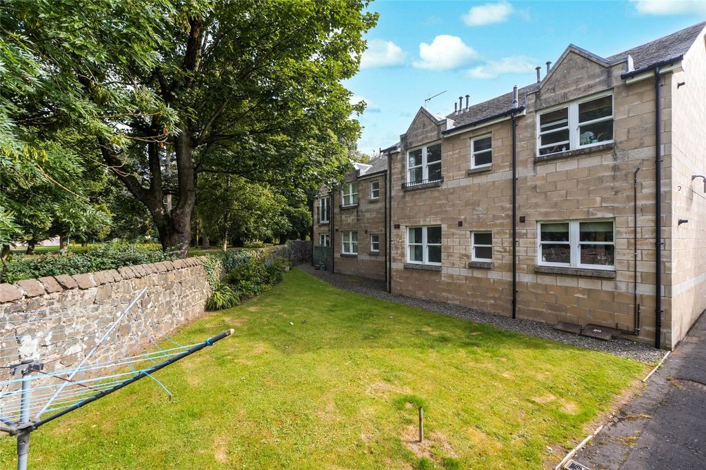 Property photo 3 of 21 Picture No. 21