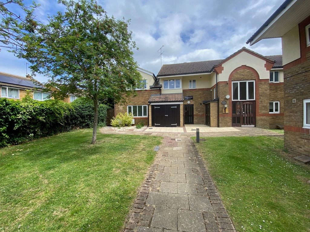 Property photo 1 of 8