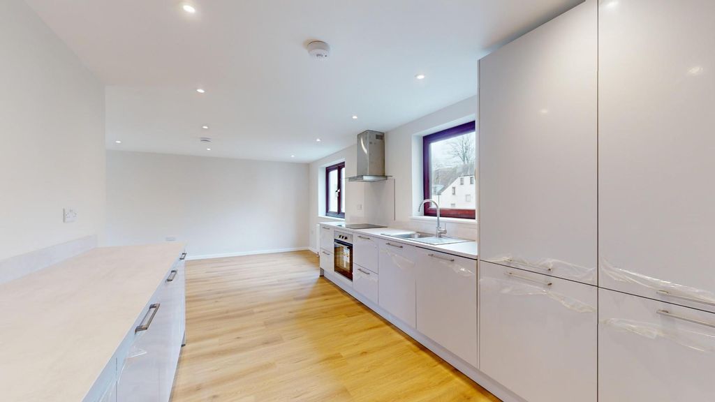 Property photo 3 of 11 14-Holly-Court-Old-Bridge-Rise-04112024_144645.Jpg