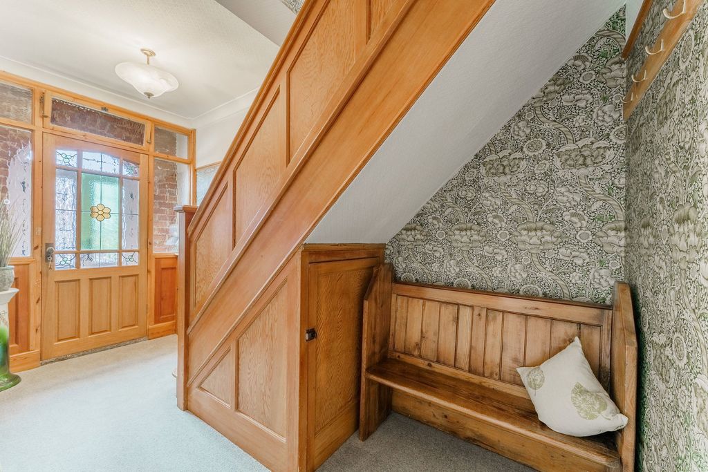 Property photo 3 of 26