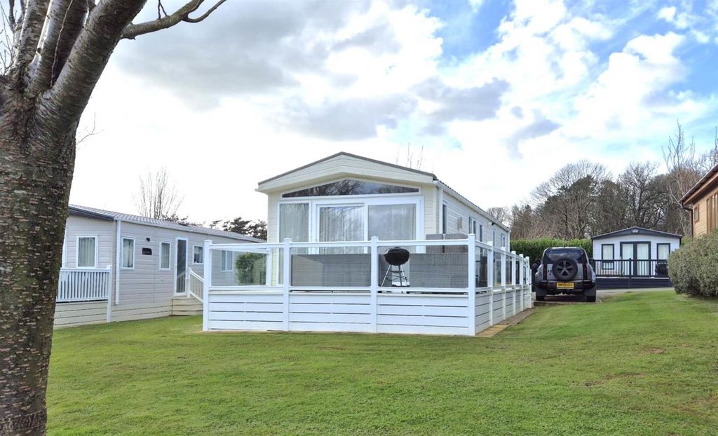 Property photo 1 of 22 528-1.Jpg