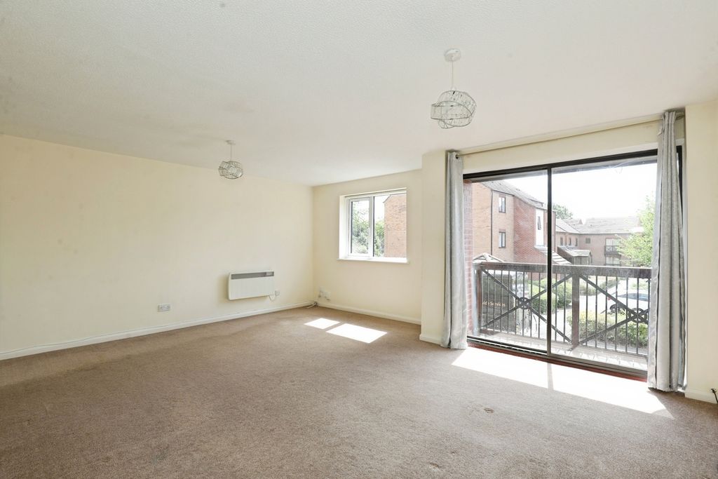 Property photo 3 of 13 Pbox-Img.Jpg