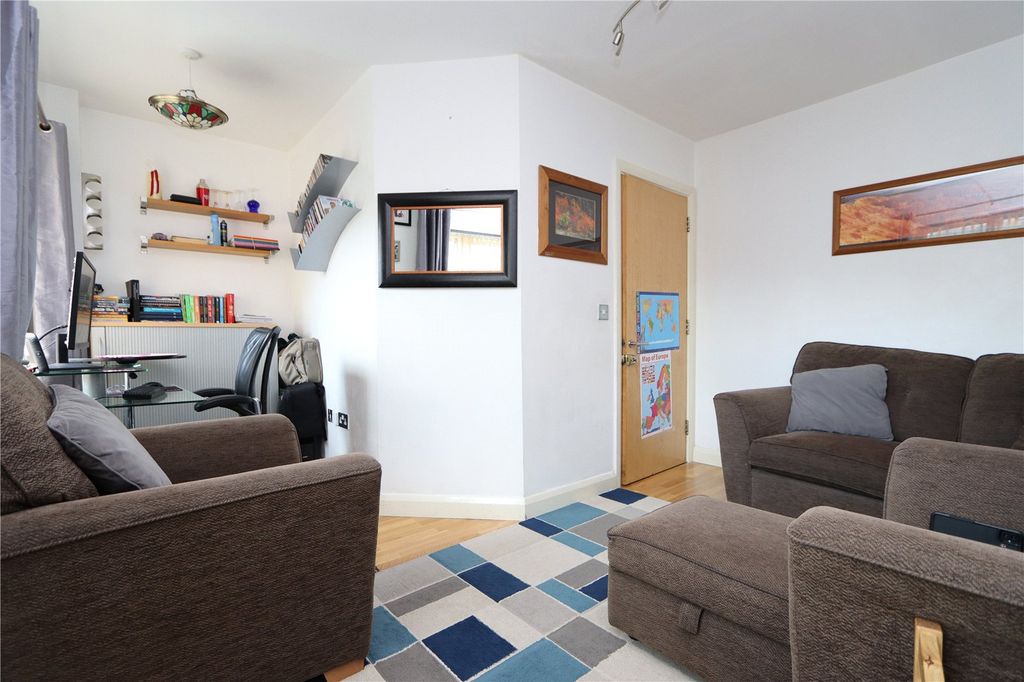 Property photo 3 of 13 Picture No. 09