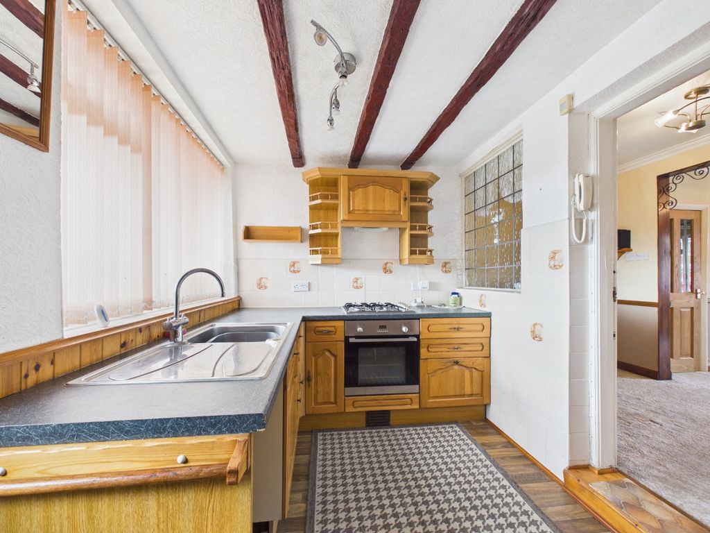 Property photo 2 of 17 4942074