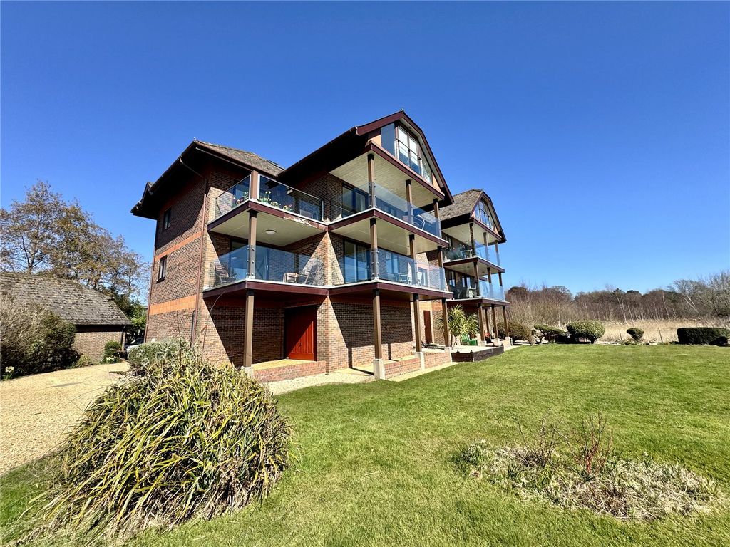 Property photo 1 of 17 Picture No. 05