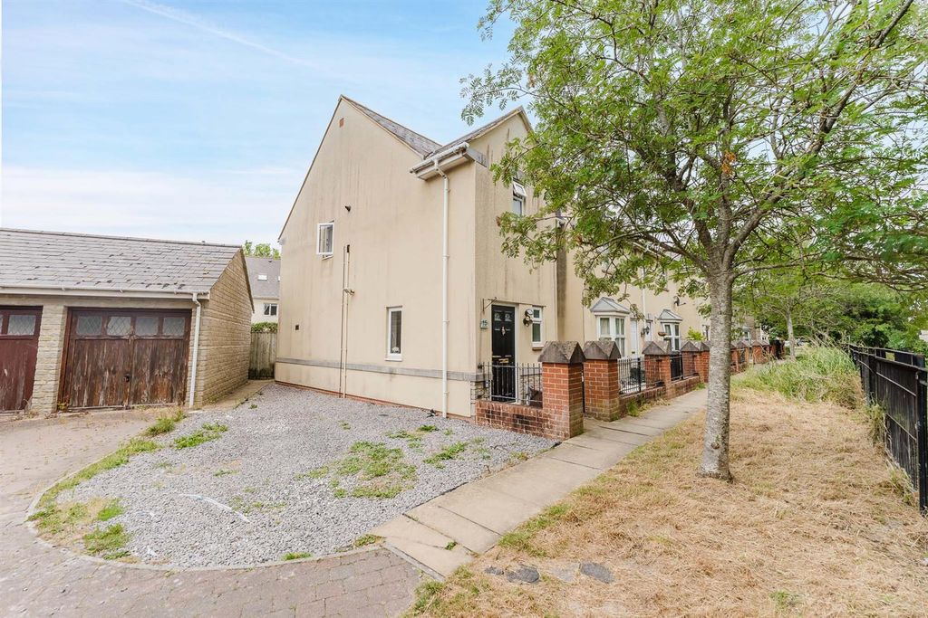 Property photo 1 of 15 Front Elevation
