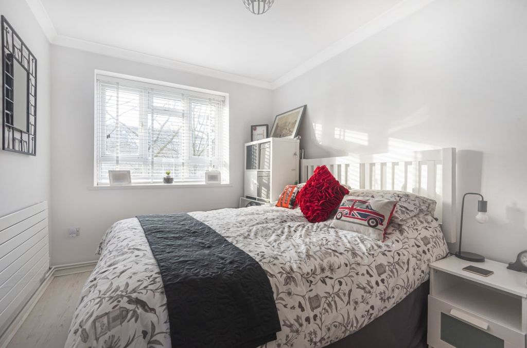 Property photo 3 of 6 570769 (3)
