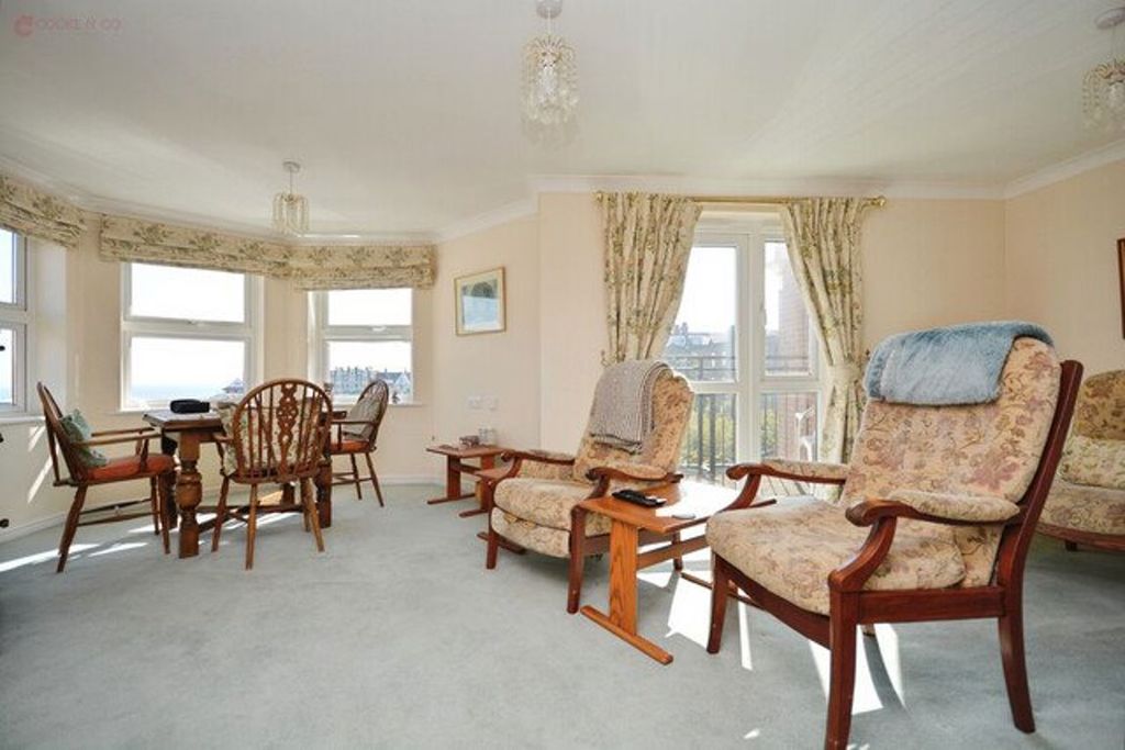 Property photo 2 of 18