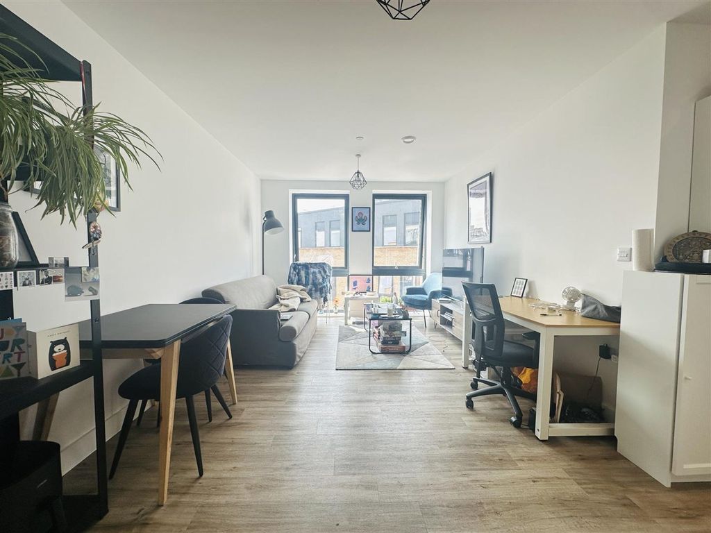 Property photo 2 of 12 Img_3914.Jpeg