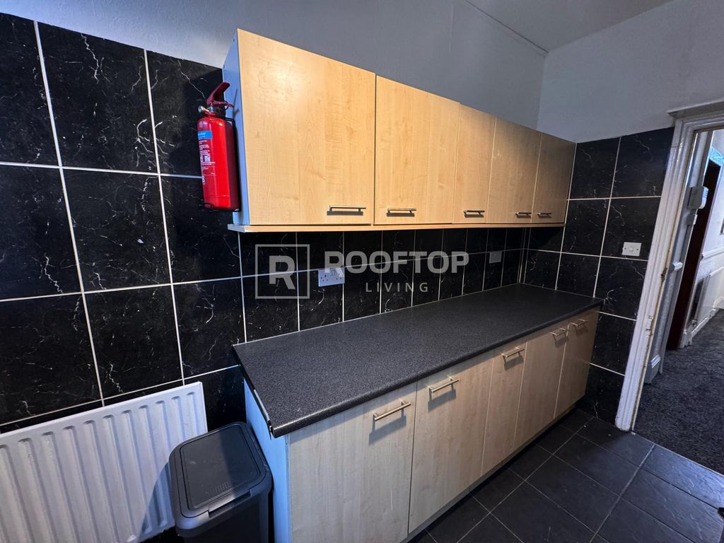 Property photo 3 of 11 Property Photo