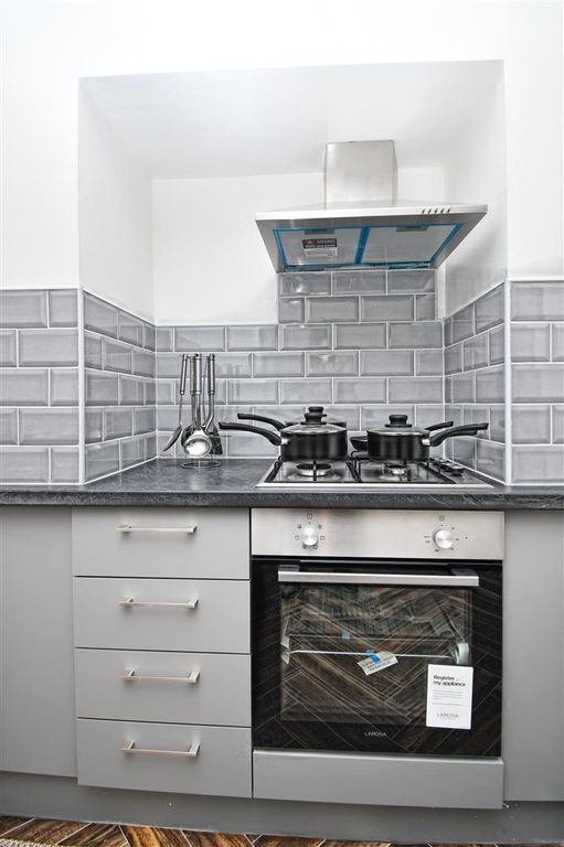 Property photo 3 of 11 10 (10).Jpg