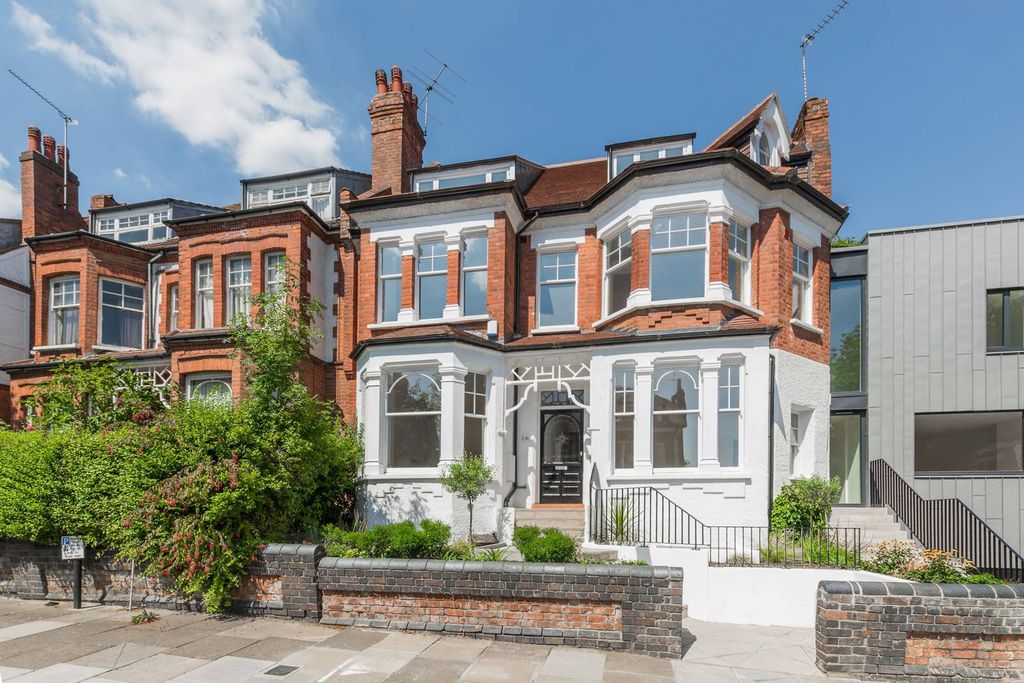 Property photo 2 of 20