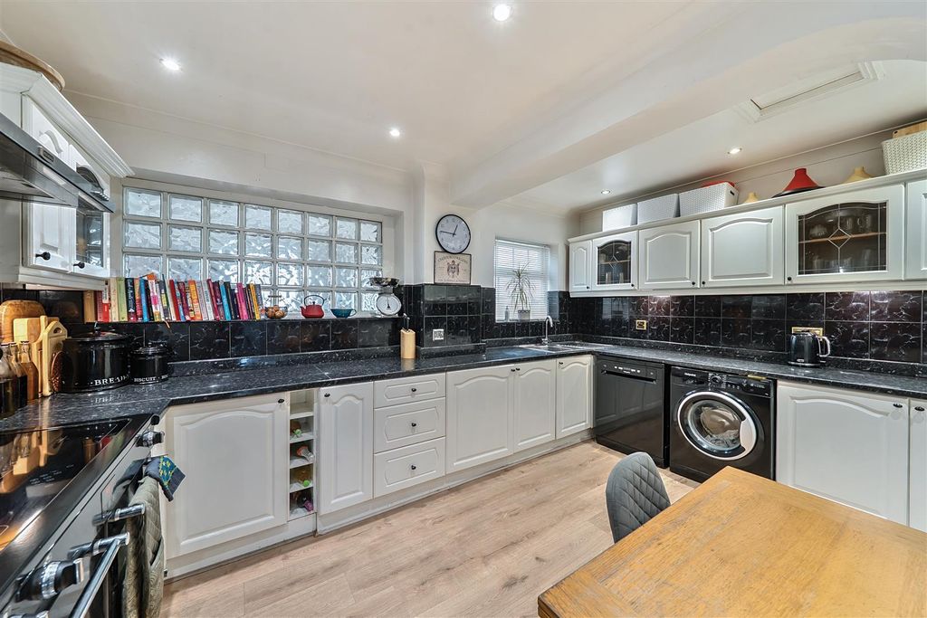 Property photo 3 of 20 1335556-4-6894c4362A6c2.Jpg