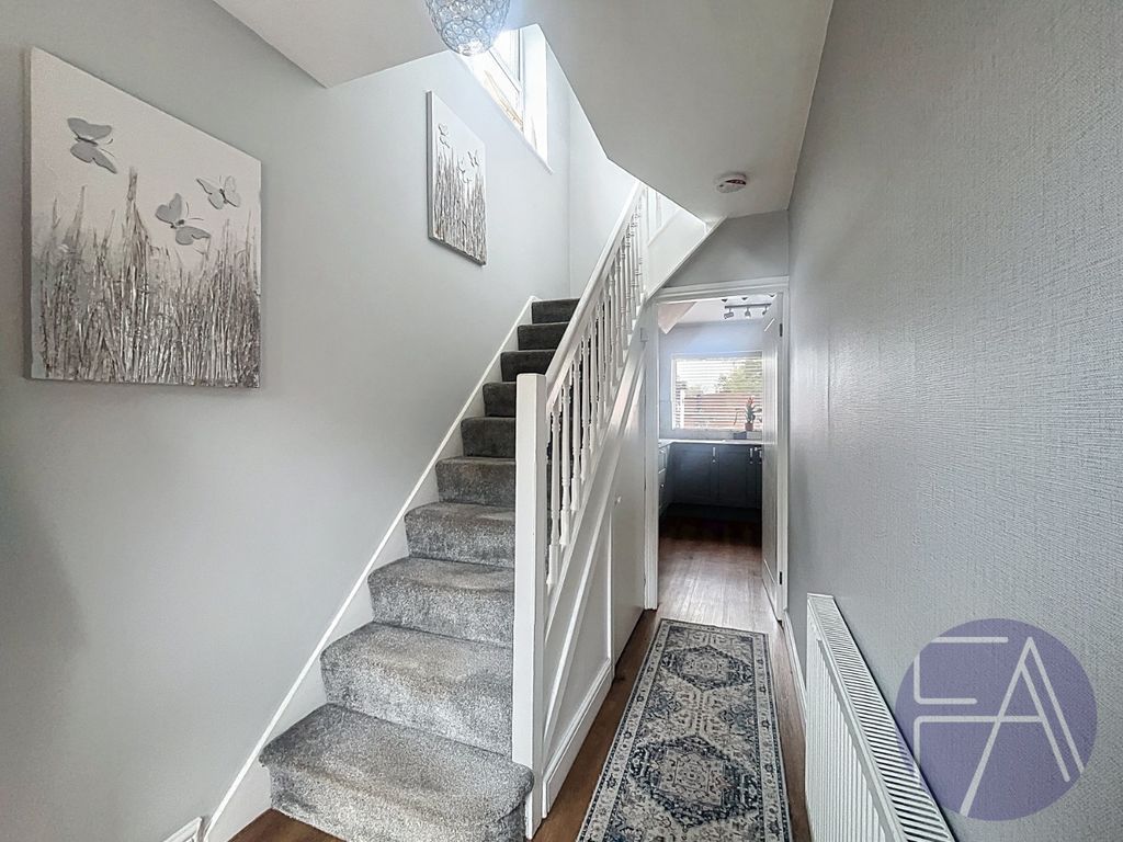 Property photo 2 of 16 4480311