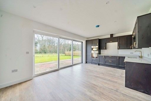 Property photo 2 of 15 Kitchen