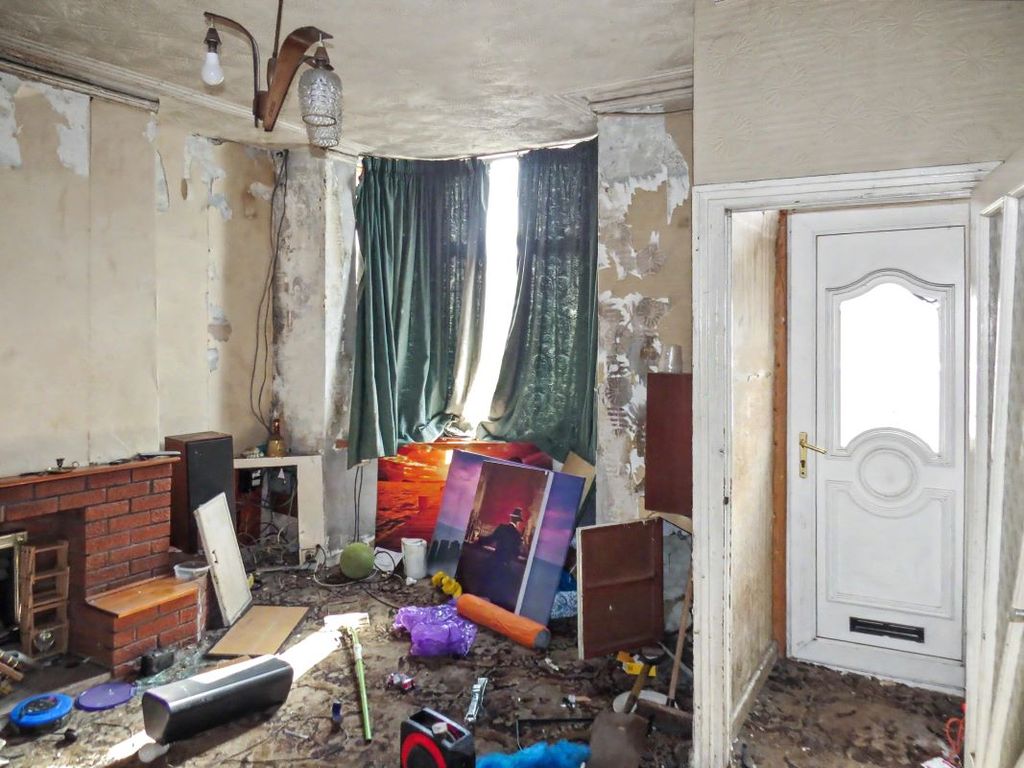 Property photo 3 of 17