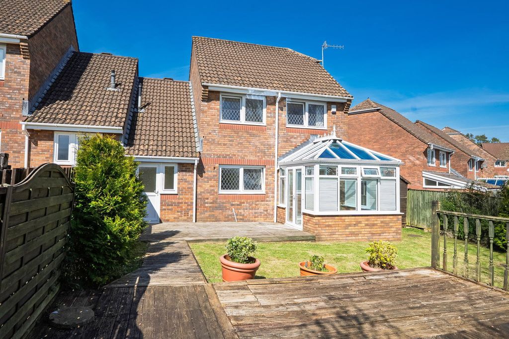 Property photo 3 of 23