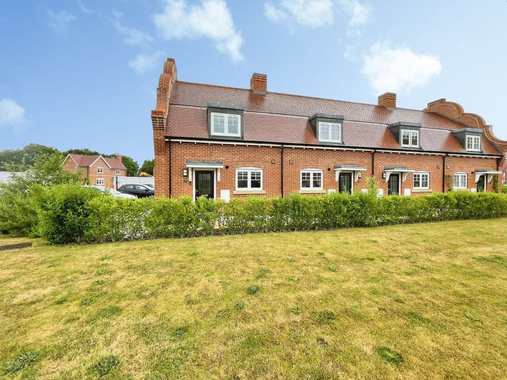 Property photo 1 of 18 Lancaster Way
