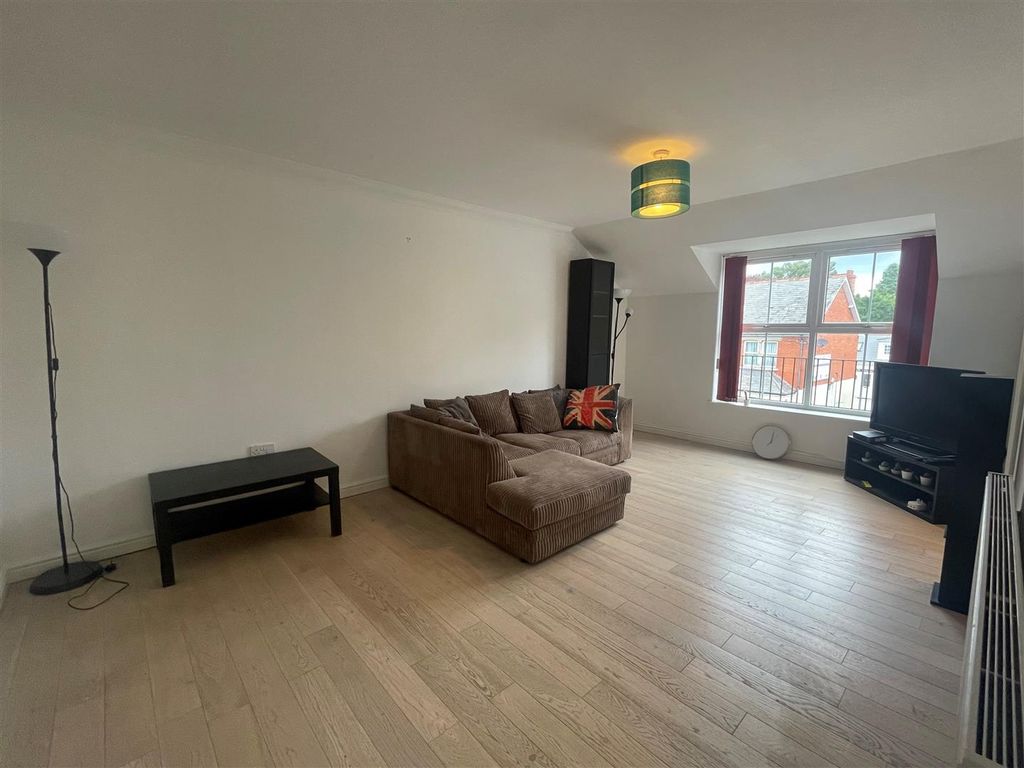 Property photo 3 of 9