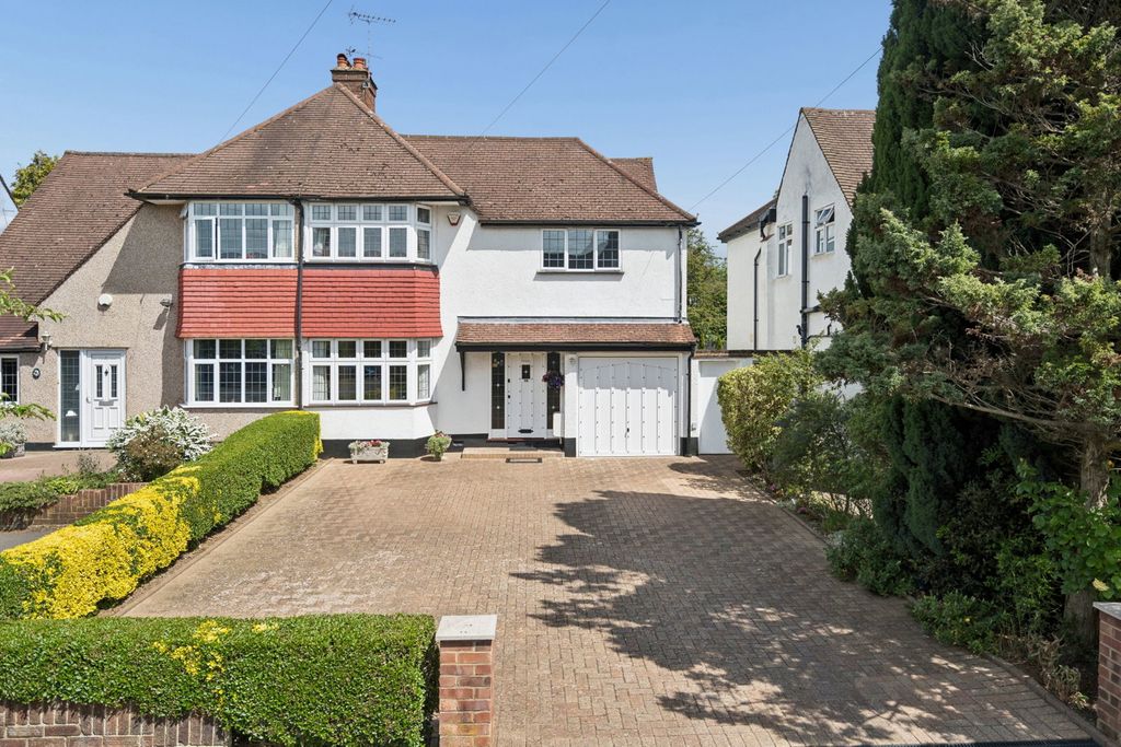 Property photo 1 of 18