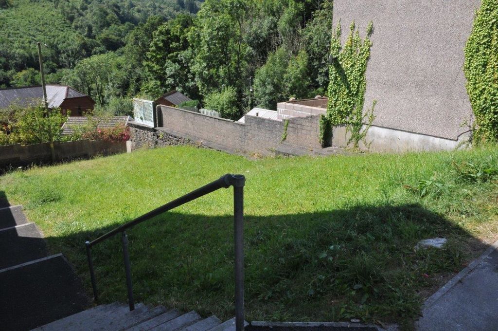Property photo 2 of 2