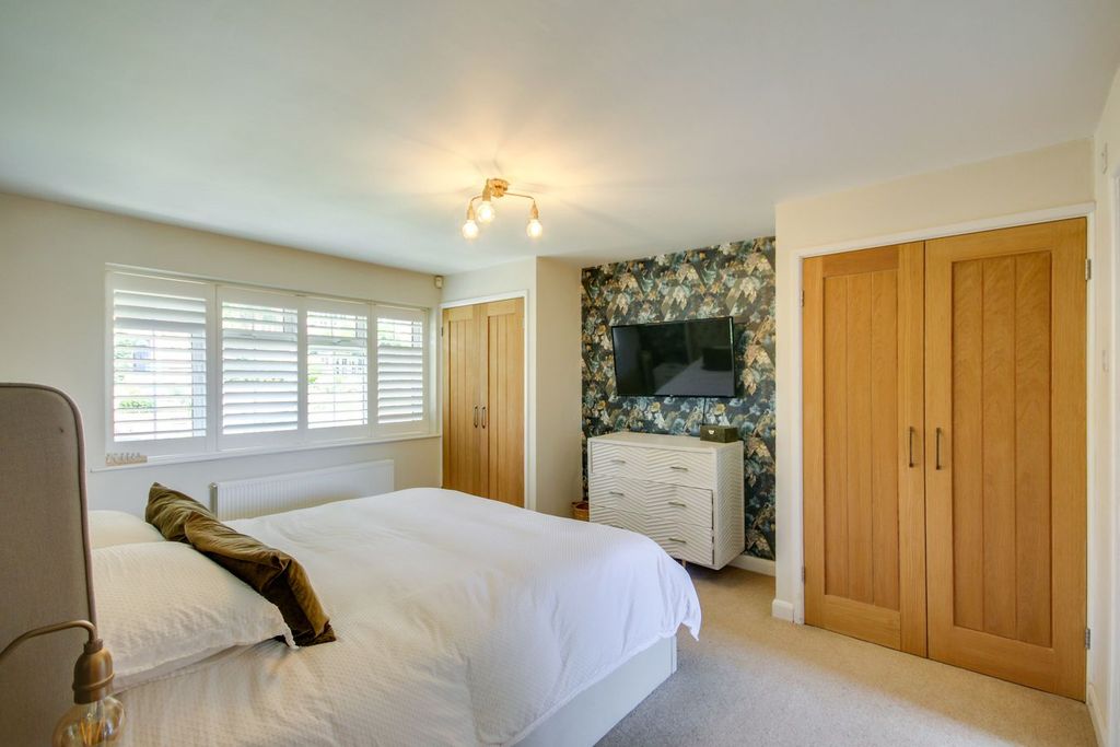 Property photo 3 of 30