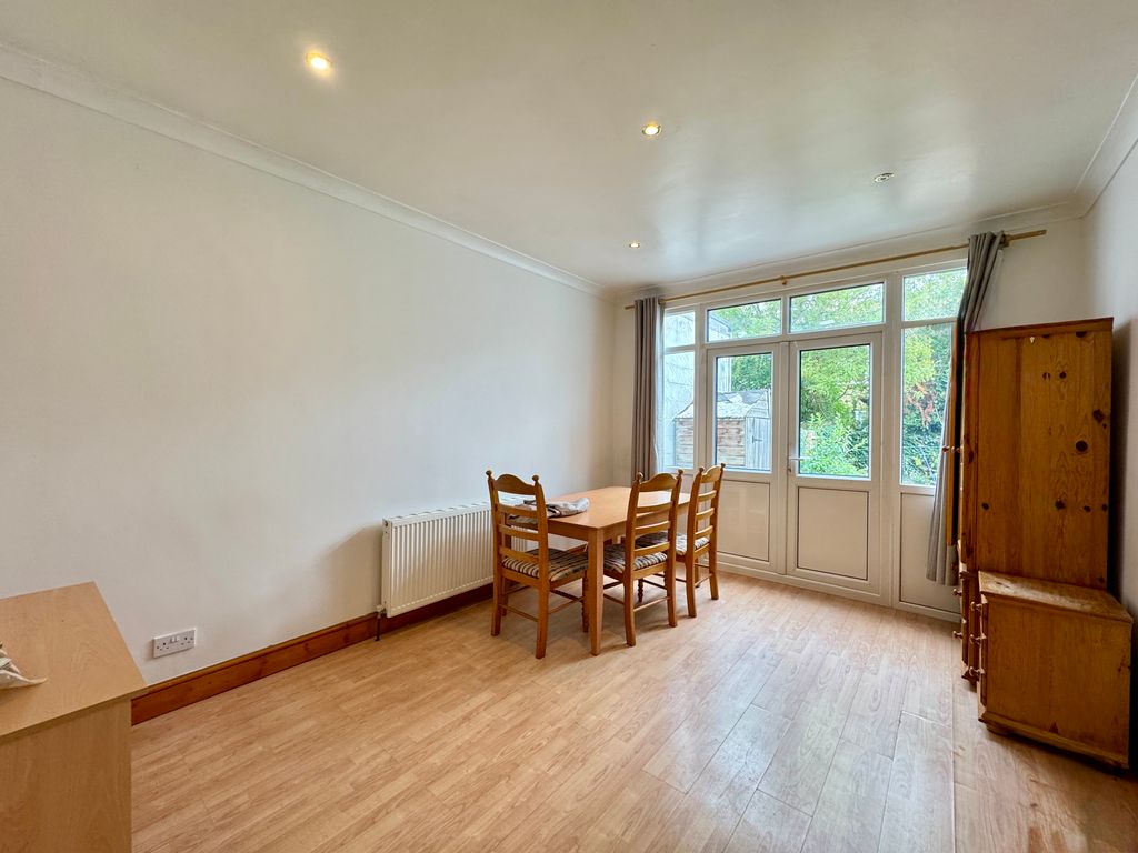 Property photo 1 of 35