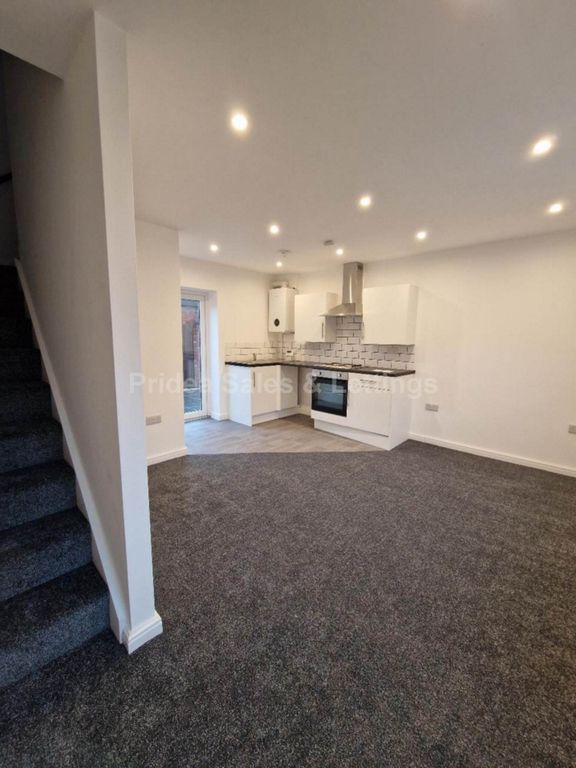 Property photo 2 of 4