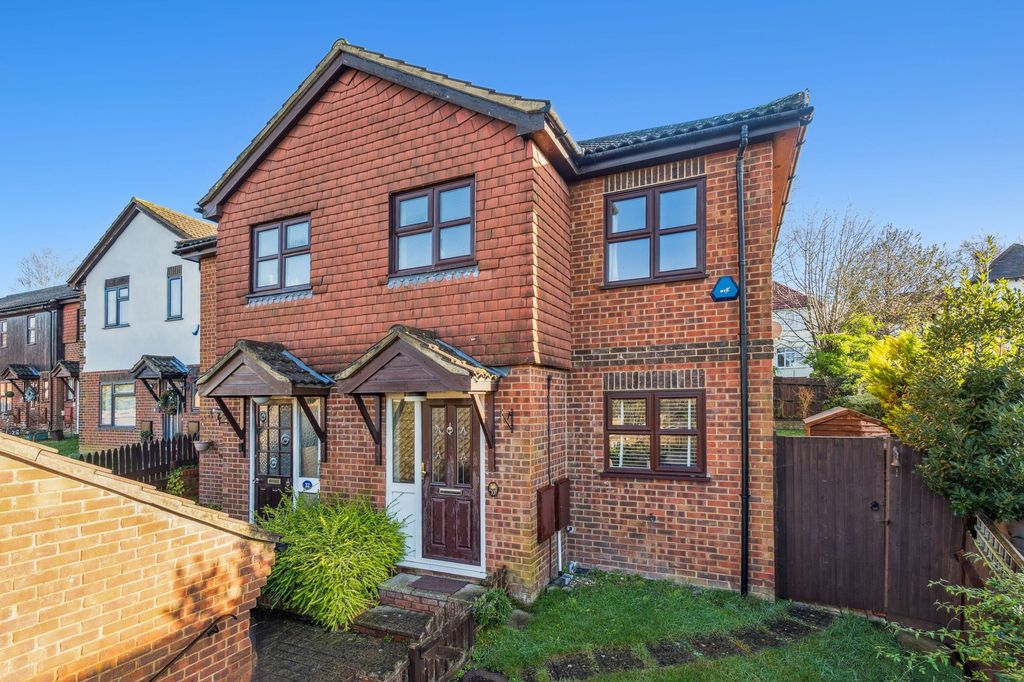 Property photo 1 of 12