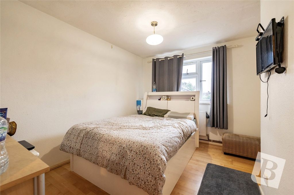 Property photo 3 of 14 Bedroom