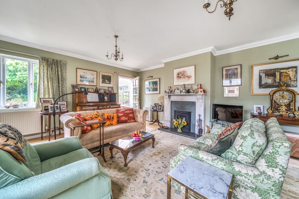 Property photo 3 of 16